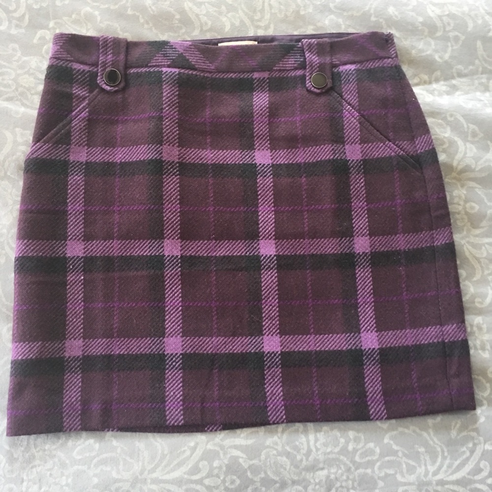 Size 6 loft wool skirt
